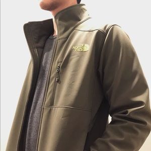 ✔️SOLD❗️The North Face Apex Bionic 2 Soft Shell